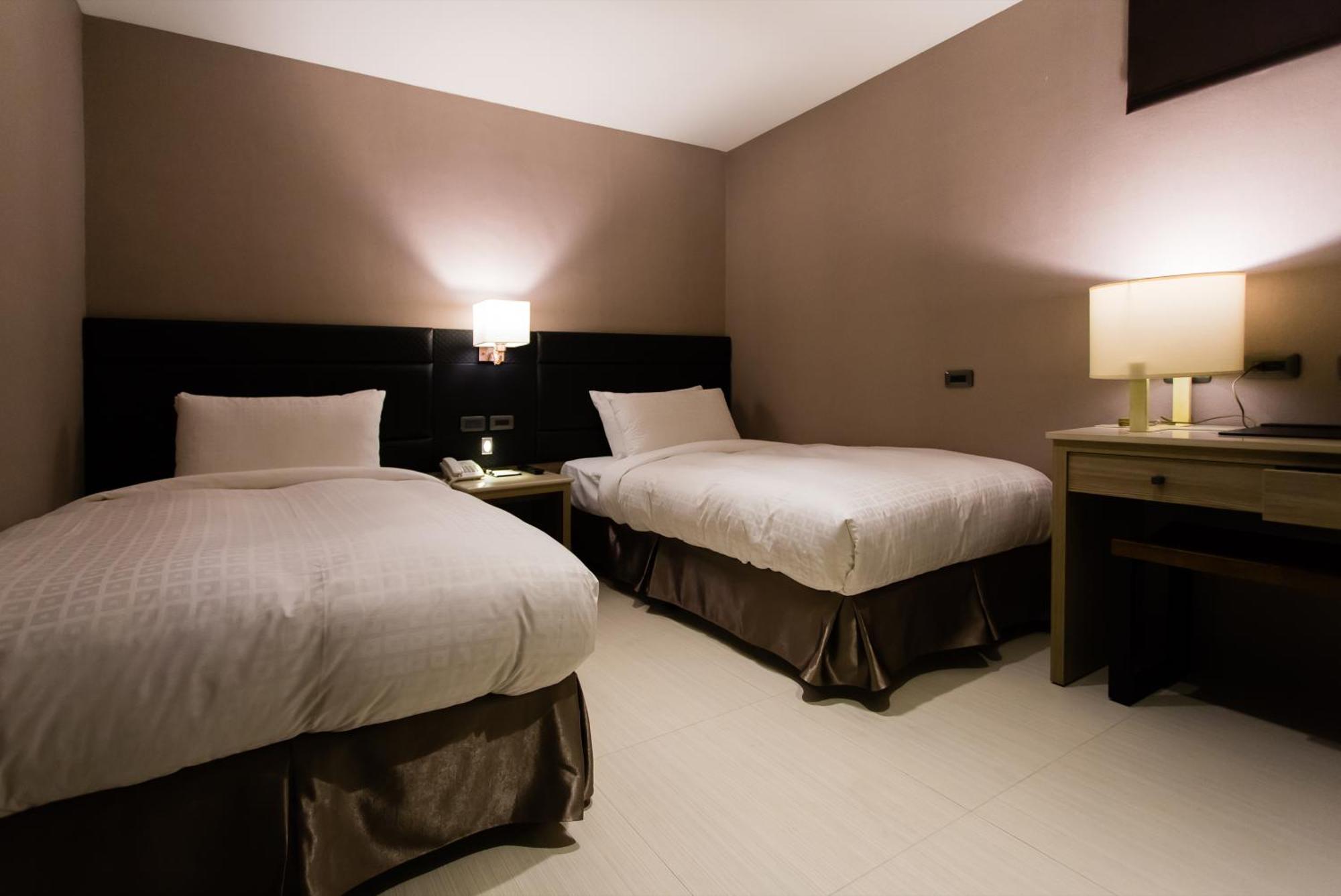 Chiayi Oriental Pearl International Hotel Fanlu Экстерьер фото